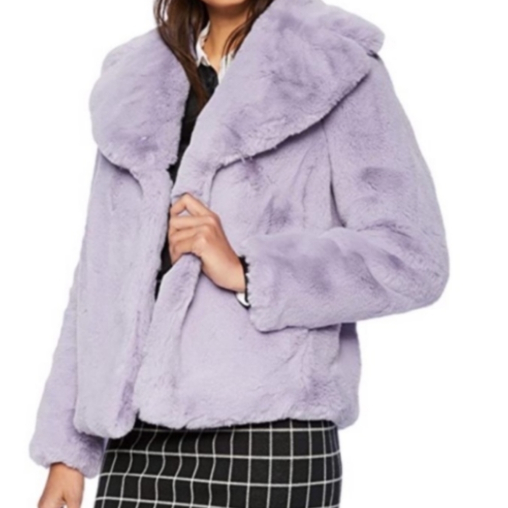 Kensie, Lilac /Lavender,Faux Fur Jacket. Medium - Picture 13 of 13